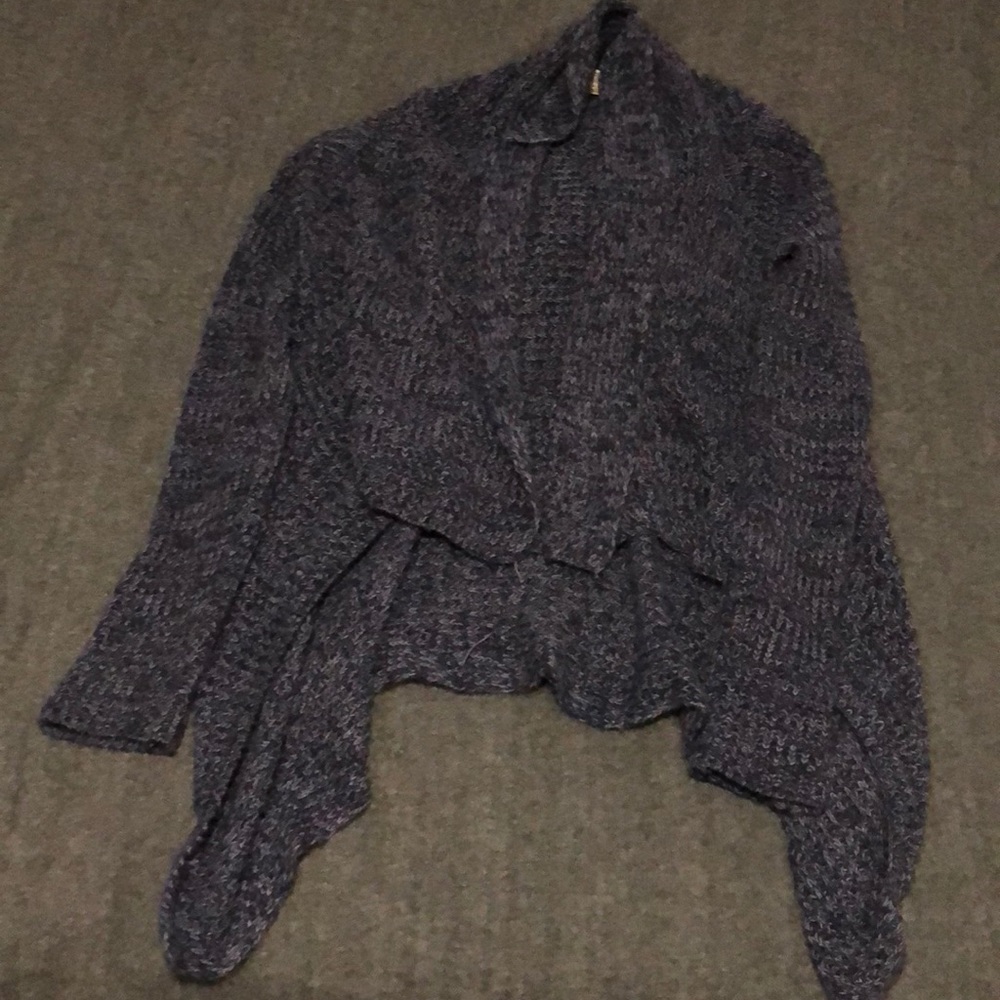 Thick Knitted Purple Cardigan-Semi Used